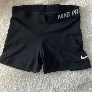 Black Nike Pros Size S